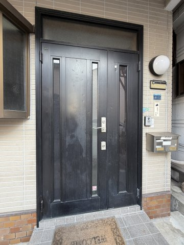 浜添通2丁目戸建のエントランス