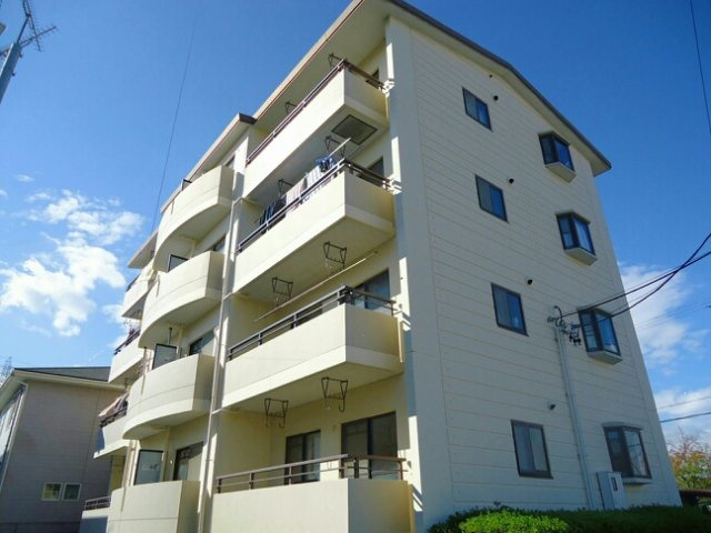 ウイングコート