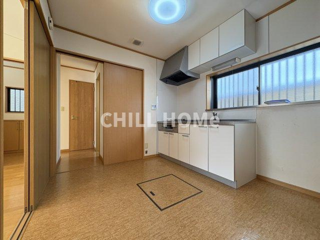 藤塚貸住宅の居間・リビング|当社、チルホームのHPもご覧ください(^^)/物件情報多数♪