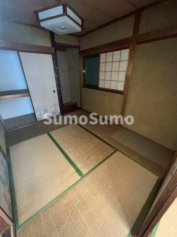 甲⼦園九番町⼾建の和室