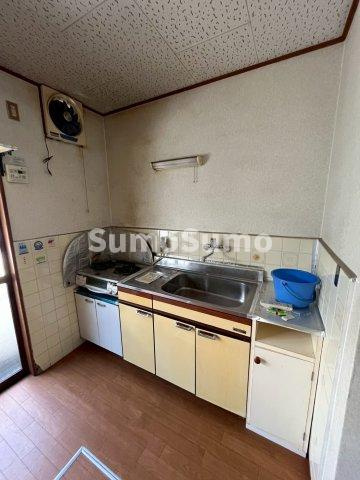 甲⼦園九番町⼾建のキッチン