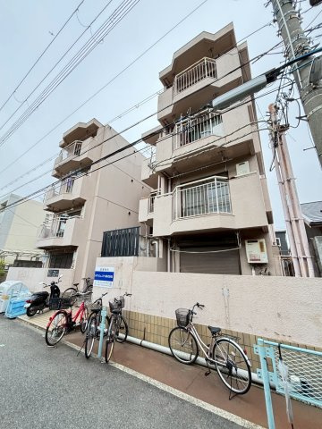 甲子園口ハイムの外観
