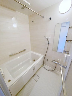 【浴室】 | Mon | ※同物件、別のお部屋の写真です。