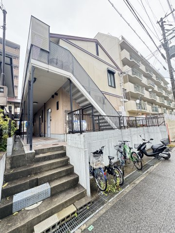 烏帽子ハイツ六甲の外観
