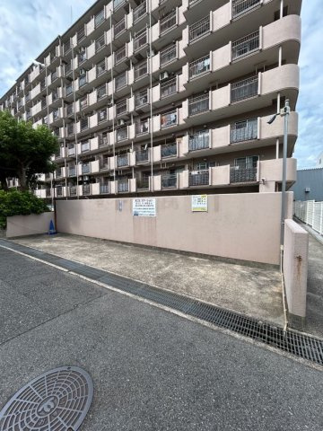 甲南グランドハイム兵庫の駐車場