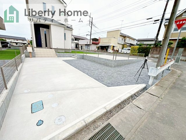 石岡市東光台5丁目　新築戸建　B号棟のエントランス