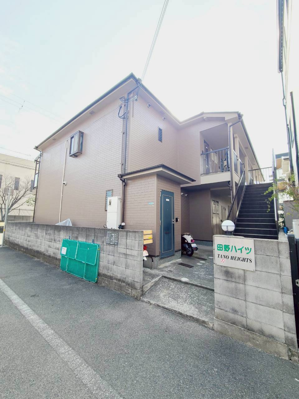 田野ハイツの外観