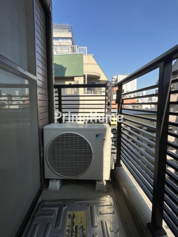 コンテント浅草橋のバルコニー