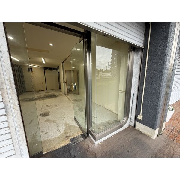 梅野ビルの内装