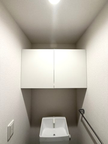ガナールⅡのトイレ|トイレの上も便利な棚付き！