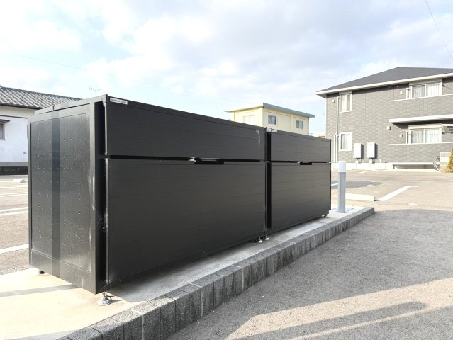 ガナールⅡのその他共用部分|敷地内のごみ置き場