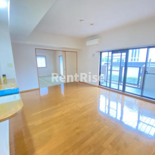 フォンテーヌ神山の居間・リビング