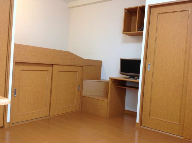 【居間・リビング】 | レオパレスプレミール | 画像5