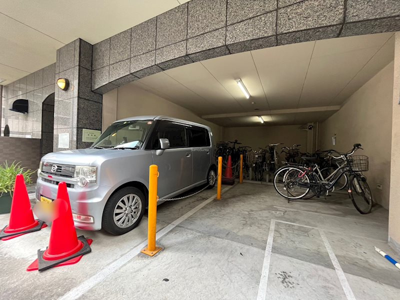 エイペックス内本町の駐車場