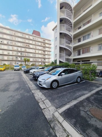 ジークレフ武庫川の駐車場