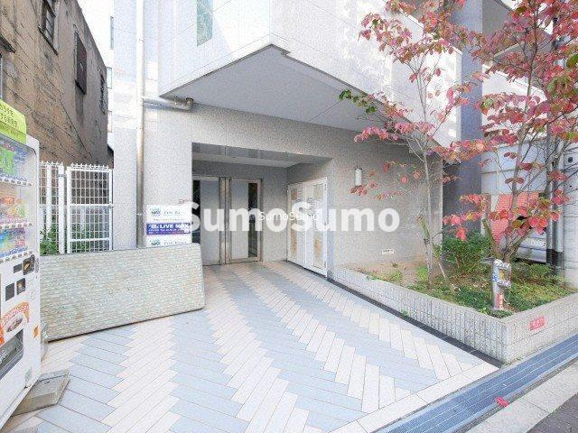 インペリアル靭本町の外観|落ち着いた雰囲気の外観です