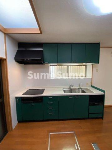 工藤邸のキッチン|キッチンでお料理をお楽しみください