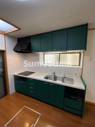 工藤邸のキッチン|きれいなキッチンです