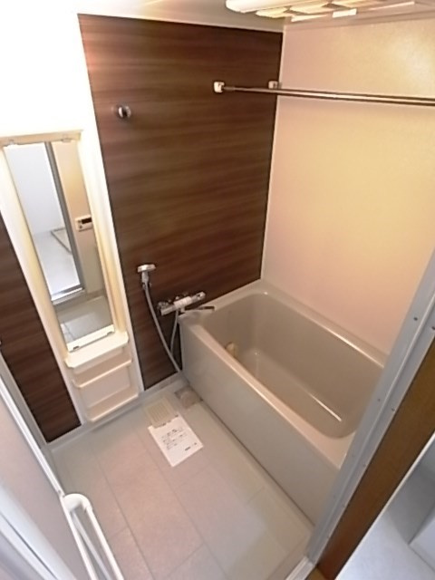 KDXレジデンス夙川ヒルズ　3番館の浴室