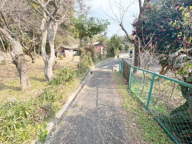 糟屋郡篠栗町大字高田　土地の前面道路含む現地写真|現況の接道状況