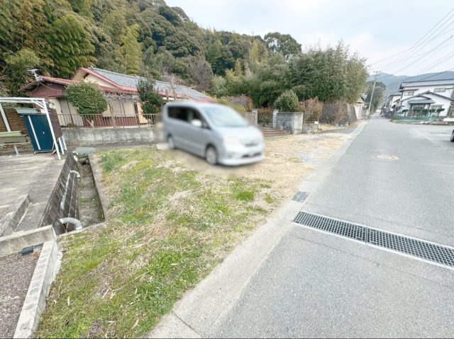 糟屋郡篠栗町大字高田　土地の前面道路含む現地写真|79.25ｍ2（約27.97坪）敷地の前面道路です！