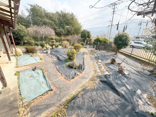 糟屋郡篠栗町大字高田　土地の外観|敷地内の庭スペース！開放感のある印象です！