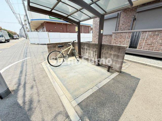 ウェルフェア魚崎の駐車場