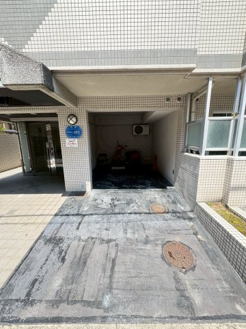 JSC神戸灘のエントランス