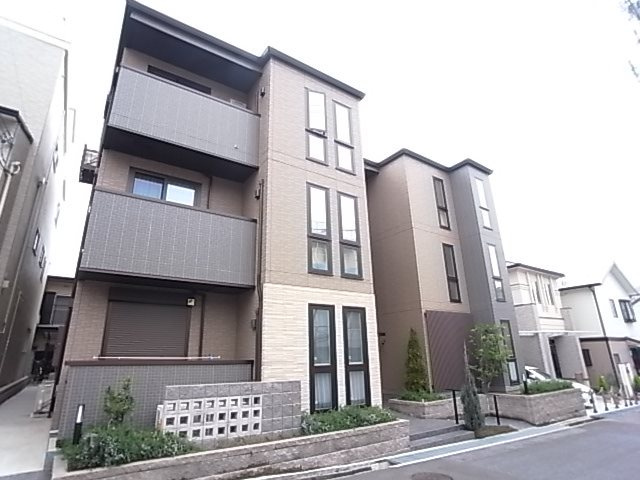 J’ｓ　Gardenの外観