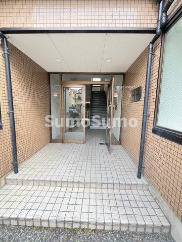 グローリー甲南のエントランス|落ち着いたエントランスです