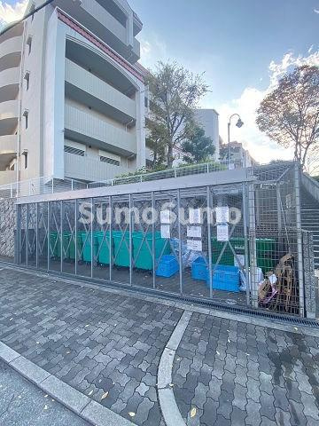 KDXレジデンス夙川ヒルズ　4番館の外観