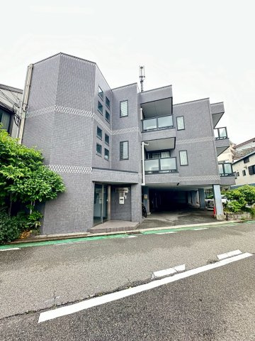 HAZY　HILLの駐車場