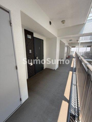 神戸市東灘区森南町１丁目の賃貸マンションのロビー