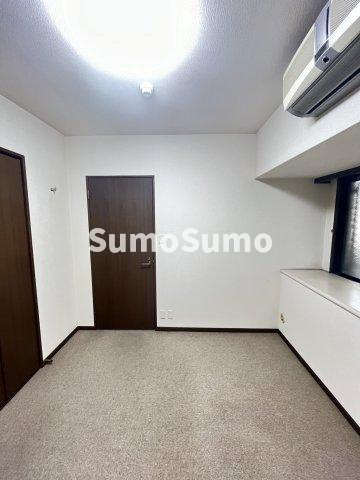 アーデンコート住吉川の洋室