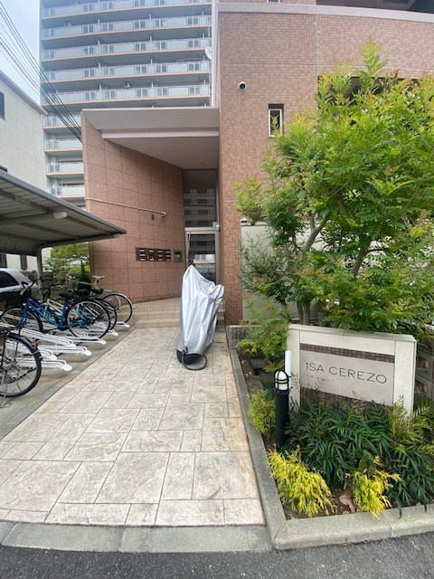 イサ　セレッソのエントランス