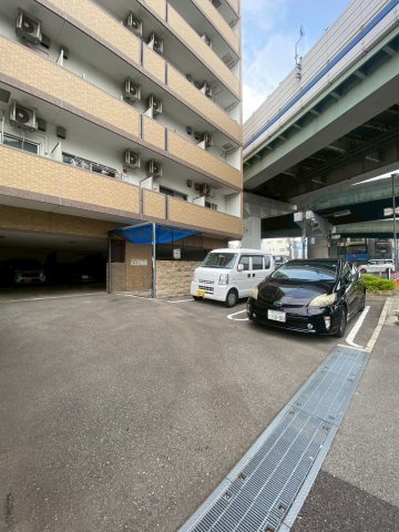 GROOVE新長田の駐車場