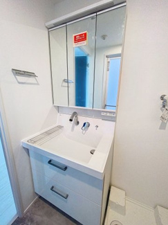 【独立洗面台】 | Mon | ※同物件、別のお部屋の写真です。