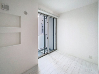 【寝室】 | Mon | ※同物件、別のお部屋の写真です。