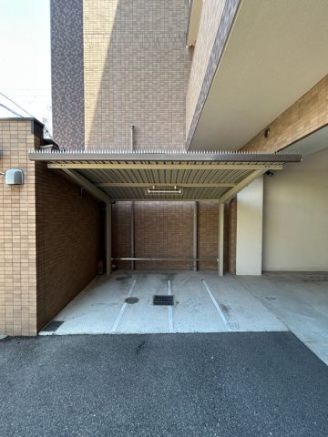 KMS新生水木通のエントランス