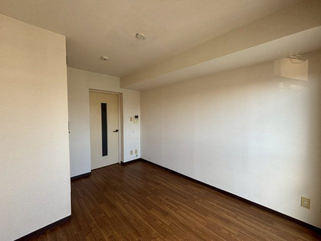 ジュネス城北新町Ⅲの洋室