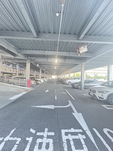 摩耶シーサイドプレイス　イースト５番館の駐車場