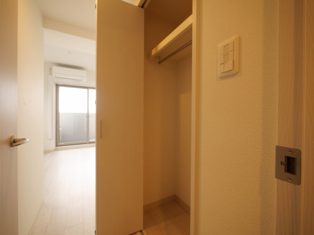 東大阪市長田中１丁目の賃貸マンションの収納