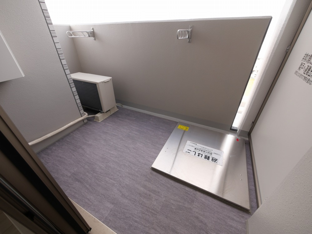 東大阪市長田中１丁目の賃貸マンションのバルコニー