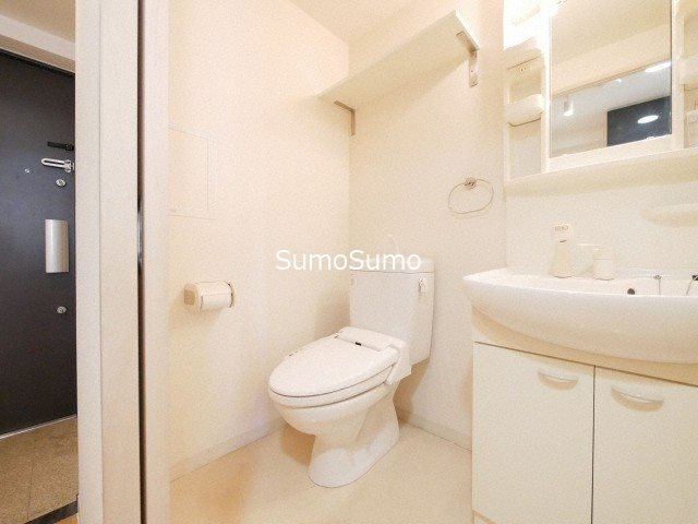 Gramercy Nipponbashiのトイレ|清潔感のあるトイレです