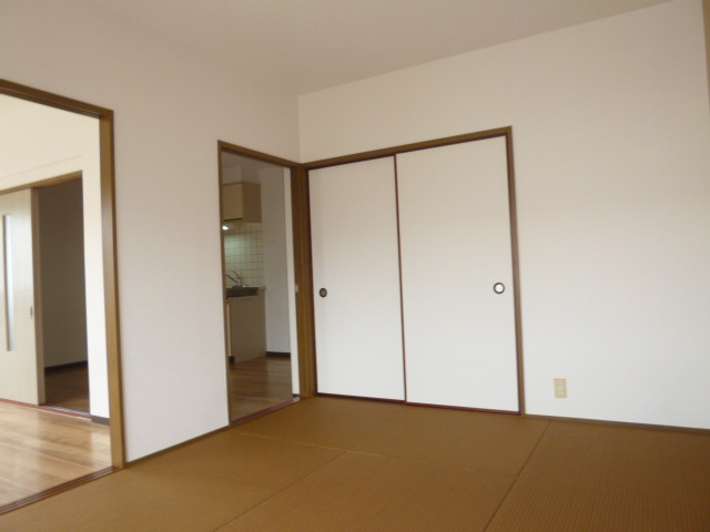 ドメスティックカーサの内装