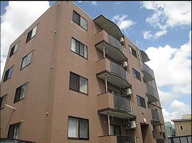 大館市　三棟一括　マンションの外観