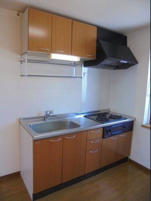 大館市　三棟一括　マンションのキッチン