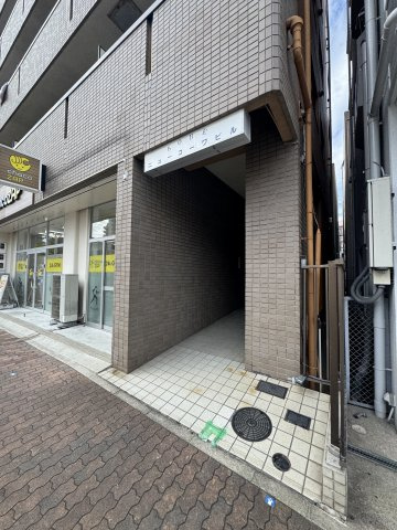 KOBEニューコーワビルの外観