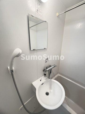 レオパレスオーキッドⅡの洗面所