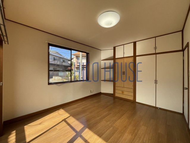 仙波町4丁目戸建貸家の寝室